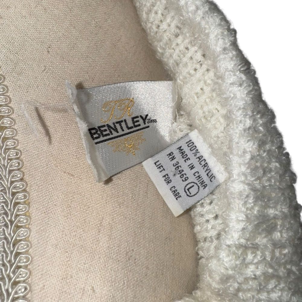 Cozy Grandma Style Solid White Women's Button Up Cardigan Sweater size L pockets - Picture 8 of 10